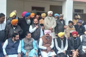 ਖਹਿਰਾ ਵੱਡਾ ਡਰਾਮੇਬਾਜ਼, ਗੈਰਤ ਹੈ ਤਾਂ ਵਿਧਾਇਕੀ ਤੋਂ ਦੇਵੇ ਅਸਤੀਫਾ : ਆਪ