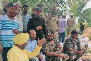 ਵਿੱਤ ਕਮਿਸ਼ਨਰ (ਮਾਲ) ਵੱਲੋਂ ਫੂਲਦ ਵਿਖੇ ਘੱਗਰ ਦਰਿਆ ਦੇ ਰਾਹਤ ਕਾਰਜਾਂ ਦਾ ਜਾਇਜ਼ਾ