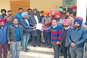 ਰੈਸ਼ਨੇਲਾਈਜੇਸ਼ਨ ਰੋਕਣ ਲਈ ਸਰਕਾਰ ਨੂੰ ਮੰਗ ਪੱਤਰ ਸੌਂਪੇ