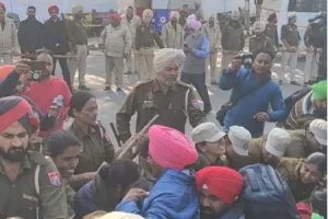 ਪੁਲਿਸ ਨੇ ਬੇਰੁਜ਼ਗਾਰ ਅਧਿਆਪਕਾਂ ‘ਤੇ ਕੀਤਾ ਲਾਠੀਚਾਰਜ