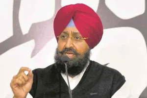 ਐਵੇਂ 2022 ਲਈ ਚਿਹਰਾ ਪੇਸ਼ ਕਰਦੇ ਨਾ ਫਿਰਨ ਪੰਜਾਬ ਦੇ ਲੀਡਰ, ਫੈਸਲਾ ਸਿਰਫ਼ ਹਾਈ ਕਮਾਨ ਦੇ ਹੱਥ : ਬਾਜਵਾ