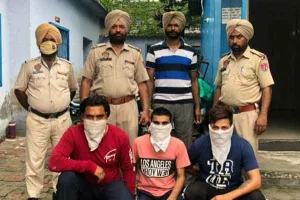 ਸੀ.ਆਈ.ਏ. ਸਟਾਫ਼ ਦੀ ਟੀਮ ਵੱਲੋਂ ਤਿੰਨ ਵਿਅਕਤੀ ਦੋ ਪਿਸਤੌਲਾਂ ਸਣੇ ਕਾਬੂ