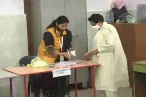 ਮਾਇਆਵਤੀ ਨੇ ਲਖਨਊ ਵਿੱਚ ਆਪਣੀ ਵੋਟ ਪਾਈ