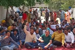 ਈਟੀਟੀ ਅਧਿਆਪਕਾਂ ਨੇ ਕੀਤਾ ਸਿੱਖਿਆ ਮੰਤਰੀ ਮੀਤ ਹੇਅਤ ਦੀ ਕੋਠੀ ਦਾ ਘਿਰਾਓ