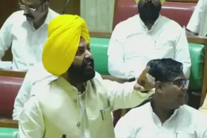 ਪੰਜਾਬ ਵਿਧਾਨ ਸਭਾ ਸੈਸ਼ਨ ’ਚ ਹੰਗਾਮਾ