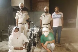  ਅਧਿਆਪਕ ਤੇ ਇੱਕ ਹੋਰ ਵਿਅਕਤੀ ਚਿੱਟੇ ਸਮੇਤ ਕਾਬੂ