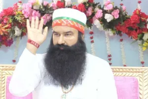 ਪੂਜਨੀਕ ਗੁਰੂ ਜੀ ਦੀਆਂ ਅੱਖਾਂ ਨੂੰ ਦੇਖ ਕੇ ਹੈਰਾਨ ਰਹਿ ਗਿਆ ਸੁਪਰ ਸਪੈਸ਼ਲਿਸਟ ਡਾਕਟਰ