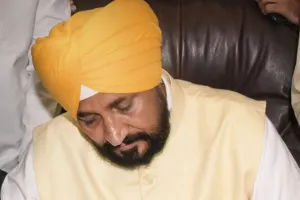 ਸਾਬਕਾ ਮੁੱਖ ਮੰਤਰੀ ਚਰਨਜੀਤ ਸਿੰਘ ਚੰਨੀ ਖਿਲਾਫ ਲੁੱਕ ਆਊਟ ਸਰਕੂਲਰ ਜਾਰੀ