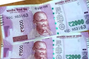 RBI New Guidelines : ਜ਼ਰੂਰੀ ਸੂਚਨਾ ! 2000 ਦੇ ਨੋਟ ਜਮ੍ਹਾਂ ਕਰਵਾਉਣ ਵਾਲੇ ਧਿਆਨ ਦੇਣ…