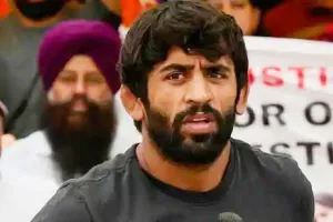 ਬਜਰੰਗ ਪੂਨੀਆ ਦੇ ਇਸ ਬਿਆਨ ਨਾਲ ਮੱਚਿਆ ਤਹਿਲਕਾ, ਦਿੱਲੀ ਪੁਲਿਸ ਤੇ ਪਹਿਲਵਾਨਾਂ ਵਿਚਕਾਰ ਵਧ ਸਕਦੈ ਦੰਗਲ