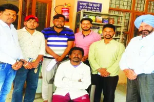 ਡੇਰਾ ਸ਼ਰਧਾਲੂਆਂ ਨੇ ਮੰਦਬੁੱਧੀ ਨੂੰ ਪਰਿਵਾਰ ਨਾਲ ਮਿਲਾਇਆ