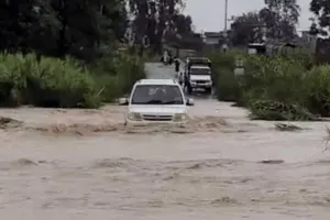 Rain in Punjab : ਪੰਜਾਬ ਦੇ ਇਸ ਇਲਾਕੇ ’ਚ ਹੜ੍ਹ ਵਰਗੇ ਹਾਲਾਤ, ਭਾਰੀ ਮੀਂਹ ਨੇ ਮਚਾਈ ਤਬਾਹੀ