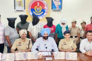 ਨਜਾਇਜ਼ ਸੋਨੇ ਦੀ ਤਸਕਰੀ ਕਰਨ ਵਾਲਿਆਂ ਨੂੰ ਲੁੱਟਣ ਵਾਲੇ ਮਹਿਲਾ ਸਣੇ 5 ਗ੍ਰਿਫ਼ਤਾਰ