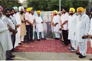 ਚੇਅਰਮੈਨ ਜੱਸੀ ਸੋਹੀਆਂ ਵਾਲਾ ਨੇ ਪਿੰਡ ਘੁੰਡਰ ਵਿਖੇ ਵਿਕਾਸ ਕਾਰਜਾਂ ਦਾ ਨੀਂਹ ਪੱਥਰ ਰੱਖਿਆ
