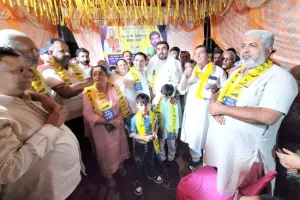 Aam Aadmi Party Punjab: ਅਕਾਲੀ ਦਲ ਛੱਡ ਕੇ ਸ਼ਹਿਰੀ ਪ੍ਰਧਾਨ ਟਿੱਕਣ ਪਰੂਥੀ ਆਪਣੇ ਸਾਥੀਆ ਸਮੇਤ ਆਮ ਆਦਮੀ ਪਾਰਟੀ ’ਚ ਸ਼ਾਮਲ