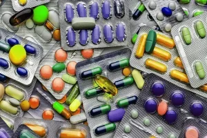 Medicine Business: ਦਵਾਈ ਕਾਰੋਬਾਰ ਦੀ ਅਨੈਤਿਕਤਾ ਨਾਲ ਵਧਦਾ ਜੀਵਨ ਸੰਕਟ
