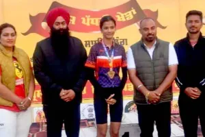 ਖੇਡਾਂ ਵਤਨ ਪੰਜਾਬ ਦੀਆਂ ਸੀਜ਼ਨ-3 ਦੇ ਸਾਇਕਲਿੰਗ ਮੁਕਾਬਲੇ ’ਚ ਦਮਨਪ੍ਰੀਤ ਕੌਰ ਨੇ 1 ਗੋਲਡ ਤੇ 2 ਸਿਲਵਰ ਮੈਡਲ ਜਿੱਤੇ
