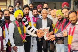 Lehragaga News: ਕੈਬਨਿਟ ਮੰਤਰੀ ਗੋਇਲ ਤੋਂ ਅਸੀਰਵਾਦ ਲੈਣ ਪਹੁੰਚੇ ਨਗਰ ਪੰਚਾਇਤ ਮੂਣਕ ਅਤੇ ਖਨੌਰੀ ਦੇ ਜੇਤੂ ਕੌਂਸਲਰ