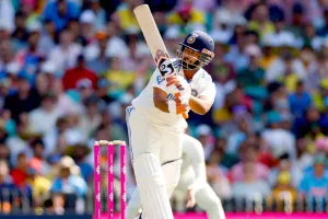 ICC Test Rankings 2025: ਆਈਸੀਸੀ ਟੈਸਟ ਰੈਂਕਿੰਗ ’ਚ ਰਿਸ਼ਭ ਪੰਤ ਚਮਕੇ, ਗੇਂਦਬਾਜ਼ਾਂ ’ਚ ਹੁਣ ਇਹ ਗੇਂਦਬਾਜ਼ ਪਹੁੰਚਿਆ ਸਿਖਰ ’ਤੇ