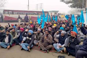 Punjab Bus Strike: ਬੰਦ ਰਹੀਆਂ ਸਰਕਾਰੀ ਲਾਰੀਆਂ, ਨਿੱਜੀ ਟਰਾਂਸਪੋਰਟਰ ਖੁਸ਼, ਨਿਰਾਸ਼ ਦਿਖੀਆਂ ਮਹਿਲਾ ਸਵਾਰੀਆਂ