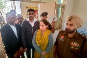 Drug De Addiction Center: ਡਿਪਟੀ ਕਮਿਸ਼ਨਰ ਅਤੇ ਐਸਐਸਪੀ ਵੱਲੋਂ ਨਸ਼ਾ ਮੁਕਤੀ ਕੇਂਦਰ ਅਤੇ ਮੁੜ ਵਸੇਬਾ ਕੇਂਦਰ ਦਾ ਦੌਰਾ