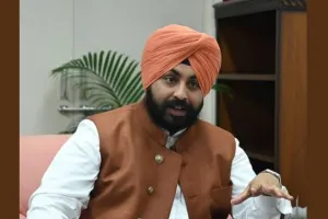 Punjab School News: ਸਿੱਖਿਆ ਮੰਤਰੀ ਹਰਜੋਤ ਬੈਂਸ ਦਾ ਸਰਕਾਰੀ ਸਕੂਲਾਂ ਨੂੰ ਵੱਡਾ ਤੋਹਫਾ, ਵਿਦਿਆਰਥੀਆਂ ਨੂੰ ਹੋਵੇਗਾ ਫਾਇਦਾ