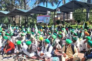 Farmers Strike: ਡੀਸੀ ਦਫਤਰ ਫਰੀਦਕੋਟ ਅੱਗੇ 600 ਤੋਂ ਵੱਧ ਕਿਸਾਨਾਂ ਅਤੇ ਬੀਬੀਆਂ ਵੱਲੋਂ ਭੁੱਖ ਹੜਤਾਲ
