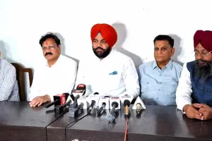 Lok Sabha: ਵਿਰੋਧੀ ਧਿਰ ਨੂੰ ਚੁੱਪ ਕਰਵਾ ਕੇ ਮੋਦੀ ਤਾਨਾਸ਼ਾਹੀ ਸਰਕਾਰ ਚਲਾ ਰਹੇ ਹਨ : ਐਮਪੀ ਔਜਲਾ