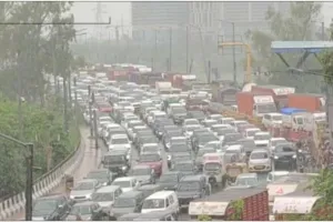 Delhi Rain: ਦਿੱਲੀ-ਐਨਸੀਆਰ ’ਚ ਭਾਰੀ ਮੀਂਹ ਨੇ ਕੀਤਾ ਜਨਜੀਵਨ ਪ੍ਰਭਾਵਿਤ, ਟ੍ਰੈਫਿਕ ਜਾਮ ਤੋਂ ਲੋਕ ਪਰੇਸ਼ਾਨ