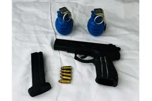 Terrorists Arrested: ਅਜ਼ਾਦੀ ਦਿਹਾੜੇ ਤੋਂ ਪਹਿਲਾਂ ਅੱਤਵਾਦੀਆਂ ਦੀ ਵੱਡੀ ਸਾਜਿਸ਼ ਨਾਕਾਮ, ਹਥਿਆਰਾਂ ਸਮੇਤ ਦੋ ਜਣੇ ਕਾਬੂ