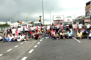 Vocational Teachers Protest: ਵੋਕੇਸ਼ਨਲ ਅਧਿਆਪਕਾਂ ਵੱਲੋਂ ਕੌਮੀ ਮਾਰਗ ’ਤੇ ਕਈ ਘੰਟੇ ਰੋਡ ਜਾਮ ਕਰਕੇ ਪ੍ਰਦਰਸ਼ਨ