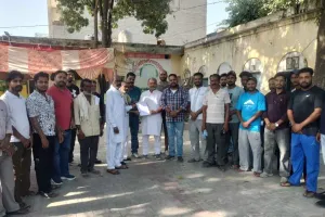 Amloh News: ਸਫਾਈ ਸੇਵਕ ਯੂਨੀਅਨ ਨੇ ਨਗਰ ਕੌਂਸਲ ਅਮਲੋਹ ਦੇ ਪ੍ਰਧਾਨ ਨੂੰ ਦਿੱਤਾ ਮੰਗ ਪੱਤਰ