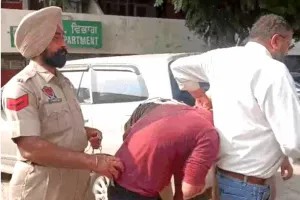 Crime News: ਮੋਟਰਸਾਈਕਲ ਸਵਾਰਾਂ ਤੋਂ ਹੈਂਡ ਗ੍ਰਨੇਡ ਬਰਾਮਦ