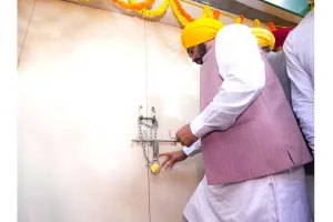 Punjab News: ਮੁੱਖ ਮੰਤਰੀ ਮਾਨ ਨੇ ਲੁਧਿਆਣਾ ਆਰਟੀਓ ਦਫ਼ਤਰ ਨੂੰ ਜੜਿਆ ਤਾਲਾ
