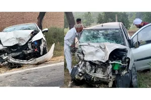 Road Accident: ਦੋ ਕਾਰਾਂ ਦੀ ਭਿਆਨਕ ਟੱਕਰ ’ਚ ਇੱਕ ਵਿਅਕਤੀ ਦੀ ਮੌਤ, ਦੂਜਾ ਗੰਭੀਰ ਜ਼ਖਮੀ