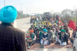 Farmer Protest: ਹੱਕੀ ਮੰਗਾਂ ਨੂੰ ਲੈ ਕੇ ਕਿਸਾਨਾਂ ਨੇ ਕੀਤਾ ਟਰੈਕਟਰ ਮਾਰਚ