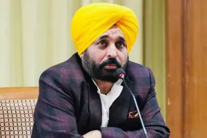 Bhagwant Mann News: ਮੁੱਖ ਮੰਤਰੀ ਭਗਵੰਤ ਸਿੰਘ ਮਾਨ ਨੇ ਕੇਂਦਰੀ ਸ਼ਹਿਰੀ ਹਵਾਬਾਜ਼ੀ ਮੰਤਰੀ ਨਾਲ ਗੱਲ ਕਰਕੇ ਜੰਗ ਪ੍ਰਭਾਵਿਤ ਅਰਬ ਦੇਸ਼ਾਂ ਵਿੱਚ ਫਸੇ ਪੰਜਾਬੀਆਂ ਨੂੰ ਤੁਰੰਤ ਕੱਢਣ ਦੀ ਕੀਤੀ ਮੰਗ