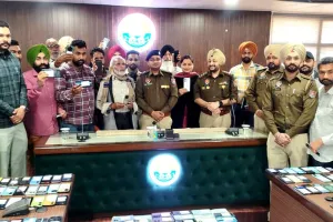 Fatehgarh Sahib News: ਕਰੀਬ 70 ਲੱਖ ਰੁਪਏ ਕੀਮਤ ਦੇ ਚੋਰੀ ਅਤੇ ਗੁੰਮ ਹੋਏ 300 ਮੋਬਾਇਲ ਅਸਲ ਮਾਲਕਾਂ ਨੂੰ ਸੌਂਪੋ : ਜ਼ਿਲ੍ਹਾ ਪੁਲਿਸ ਮੁਖੀ