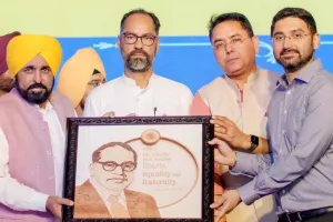 Punjab: ਕਾਂਗਰਸ ਤੇ ਅਕਾਲੀਆਂ ਨੇ ਗਰੀਬਾਂ ਤੋਂ ਸਿੱਖਿਆ ਖੋਹ ਕੇ ਤੇ ਸਕਾਲਰਸ਼ਿਪ ਦਾ ਪੈਸੇ ਹੜੱਪ ਕੇ ਬਾਬਾ ਸਾਹਿਬ ਅੰਬੇਡਕਰ ਦੀ ਪਿੱਠ 'ਚ ਛੁਰਾ ਮਾਰਿਆ: ਮੁੱਖ ਮੰਤਰੀ ਮਾਨ