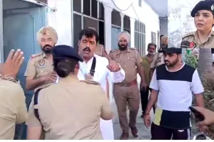 Batala News: ਬਟਾਲਾ ’ਚ ਚੋਣਾਂ ਦੌਰਾਨ ਹੁੱਲੜਬਾਜ਼ਾਂ ’ਤੇ ਪੁਲਿਸ ਦੀ ਸਖ਼ਤ ਕਾਰਵਾਈ