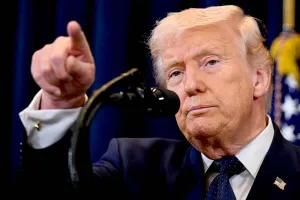 Iran US Israel War: ਈਰਾਨ ’ਤੇ ਹਾਈਪਰਸੋਨਿਕ ਮਿਜ਼ਾਈਲਾਂ ਨਾਲ ਹਮਲਾ ਕਰ ਸਕਦਾ ਹੈ ਅਮਰੀਕਾ, ਟਰੰਪ ਨੇ ਫੌਜ ਨੂੰ ਪਲਾਨ ਦੱਸਿਆ