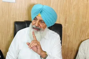 Mohali ਨਿਗਮ ਚੋਣਾਂ 'ਚ ਬੋਗਸ ਵੋਟਿੰਗ ਦੇ ਦੋਸ਼, ਬਲਬੀਰ ਸਿੰਘ ਸਿੱਧੂ ਨੇ ਤਿੰਨ ਬੂਥਾਂ 'ਤੇ ਮੁੜ ਚੋਣ ਕਰਵਾਉਣ ਦੀ ਕੀਤੀ ਮੰਗ