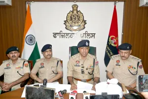 Fazilka Crime News: ਫਾਜ਼ਿਲਕਾ ਪੁਲਿਸ ਵੱਲੋਂ ਤਿੰਨ ਨਸ਼ਾ ਤਸਕਰਾਂ ਨੂੰ ਹਥਿਆਰਾਂ ਸਮੇਤ ਕੀਤਾ ਕਾਬੂ