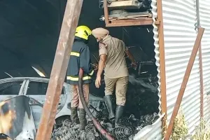 Fire Incident Chandigarh: ਚੰਡੀਗੜ੍ਹ ਦੀ ਕਬਾੜੀ ਮਾਰਕੀਟ ਵਿੱਚ ਭਿਆਨਕ ਅੱਗ, ਕਈ ਦੁਕਾਨਾਂ ਸੜੀਆਂ