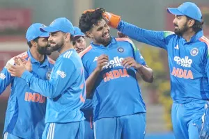 IND vs AFG: ਗੰਭੀਰ ਦੇ ਪਸੰਦੀਦਾ ਗੇਂਦਬਾਜ਼ ਦੀ ਵਨਡੇ ਟੀਮ ’ਚ ਵਾਪਸੀ, ਪ੍ਰਿੰਸ-ਗੁਰਨੂਰ ਜਾਂ ਅਰਸ਼ਦੀਪ, ਕਿਸ ਦੀ ਜਗ੍ਹਾ ਮਿਲੇਗਾ ਮੌਕਾ?
