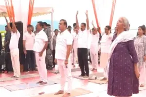 International Yoga Day: ਗੁਹਾਟੀ ’ਚ ਮੁੱਖ ਮੰਤਰੀ ਅਤੇ ਕੇਂਦਰੀ ਮੰਤਰੀ ਸੀਤਾਰਮਨ ਨੇ ਕੀਤਾ ਯੋਗ