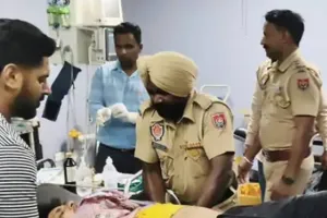 Kapurthala Crime News: ਕਪੂਰਥਲਾ ਦੇ ਵਿਆਹ ਸਮਾਗਮ ’ਚ ਦੋ ਧਿਰਾਂ ਵਿਚਾਲੇ ਖੂਨੀ ਝੜਪ, ਨੌਜਵਾਨ ਦਾ ਹੱਥ ਵੱਢਿਆ
