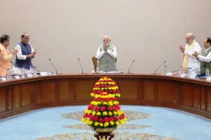 PM Modi: ਕੇਂਦਰੀ ਮੰਤਰੀ ਮੰਡਲ ਨੇ ਪ੍ਰਧਾਨ ਮੰਤਰੀ ਮੋਦੀ ਦੇ ਸਨਮਾਨ ’ਚ ਵਿਸ਼ੇਸ਼ ਮਤਾ ਕੀਤਾ ਪਾਸ 