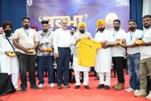 Punjab News: ਨਸ਼ਾ ਮੁਕਤ ਸੂਬਾ ਬਣਨ ਵੱਲ ਵਧ ਰਿਹਾ ਪੰਜਾਬ, ਮੁੱਖ ਮੰਤਰੀ ਮਾਨ ਨੇ ਨਸ਼ਾ ਛੱਡ ਚੁੱਕੇ ਨੌਜਵਾਨਾਂ ਨੂੰ 'ਸੂਰਮੇ' ਵਜੋਂ ਕੀਤਾ ਸਨਮਾਨਿਤ