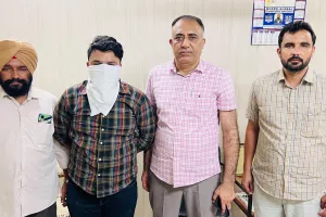 Barnala News: ਸਹਿਕਾਰੀ ਸਭਾ ਦਾ ਇੰਸਪੈਕਟਰ 50 ਹਜ਼ਾਰ ਦੀ ਰਿਸ਼ਵਤ ਲੈਂਦਾ ਰੰਗੇ ਹੱਥੀਂ ਕਾਬੂ